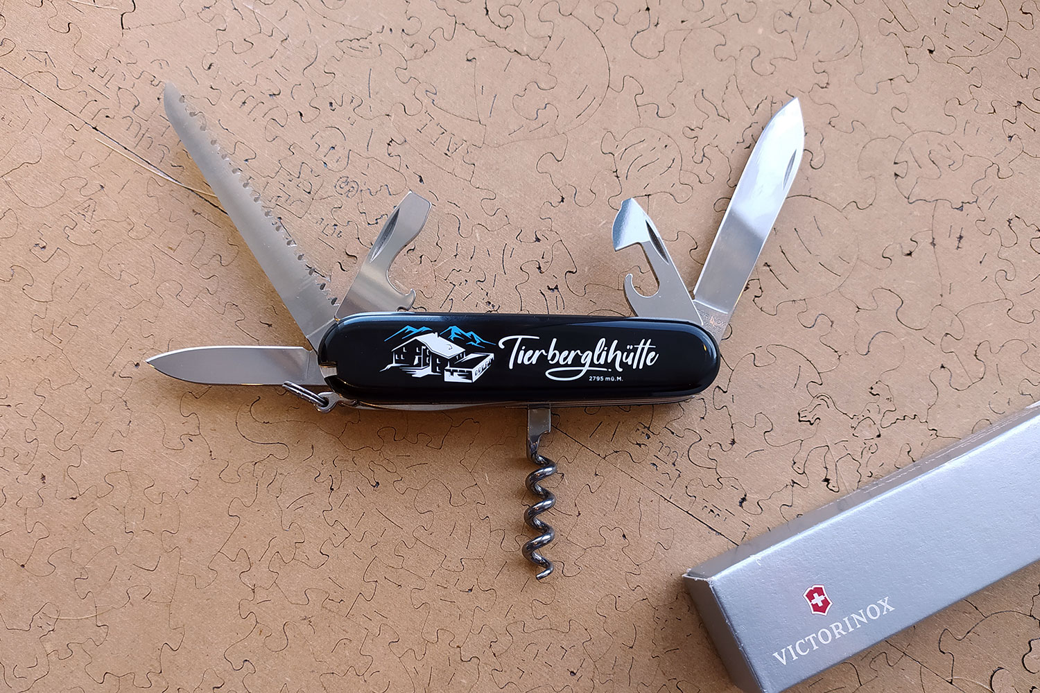 Нож Victorinox Camper